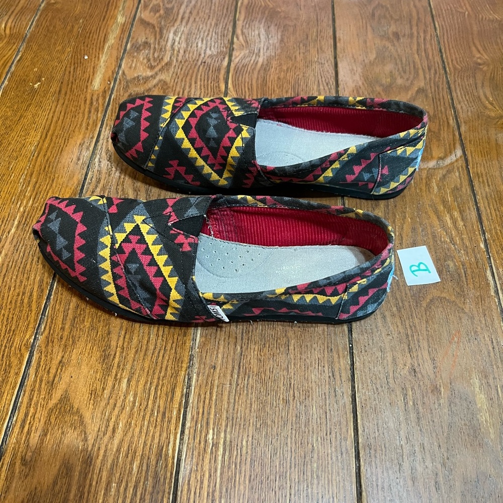 TOMS classics shoes